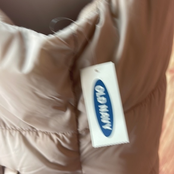 Old navy very light nude pink puffer Vest Women’s size M - Picture 13 of 16